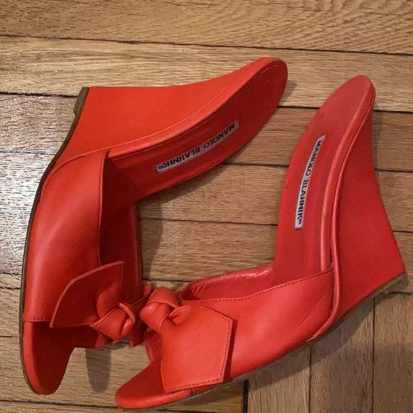 Manolo Blahnik Sandals - Picture 2 of 7